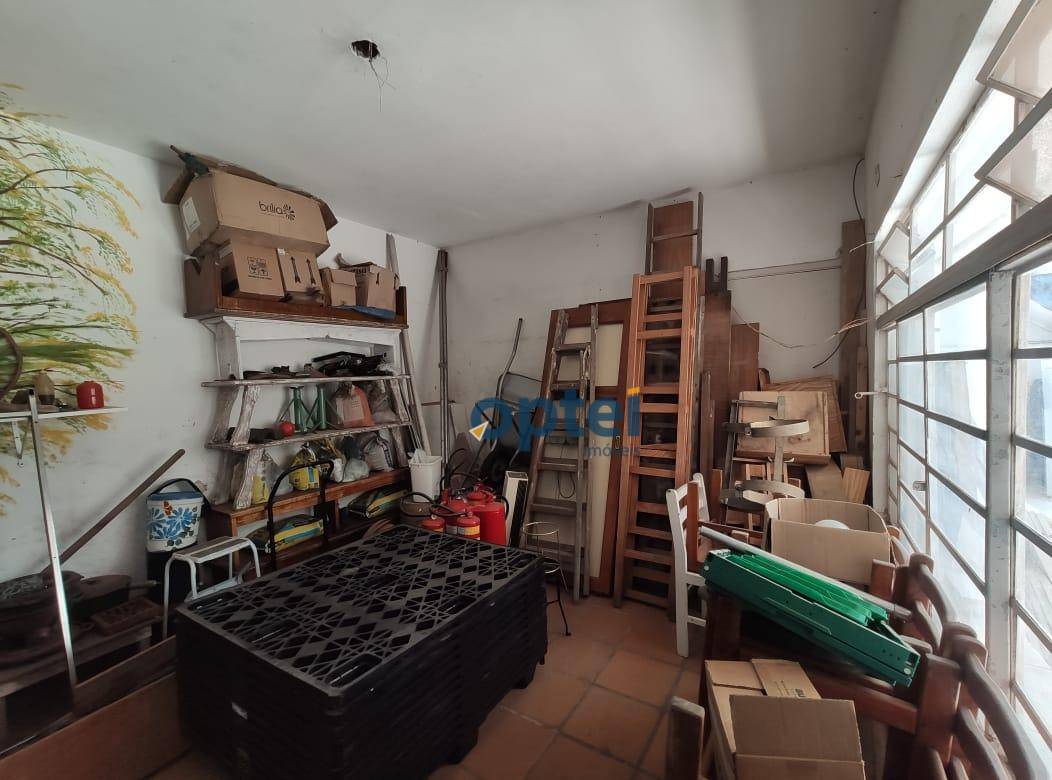 Casa à venda e aluguel com 9 quartos, 270m² - Foto 20