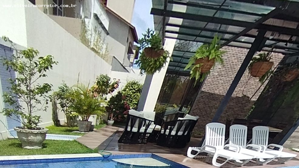 Casa à venda com 4 quartos, 337m² - Foto 26