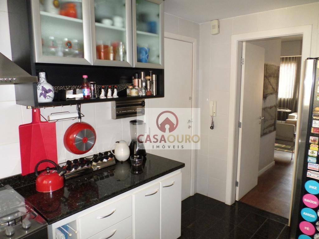 Apartamento à venda com 3 quartos, 105m² - Foto 7