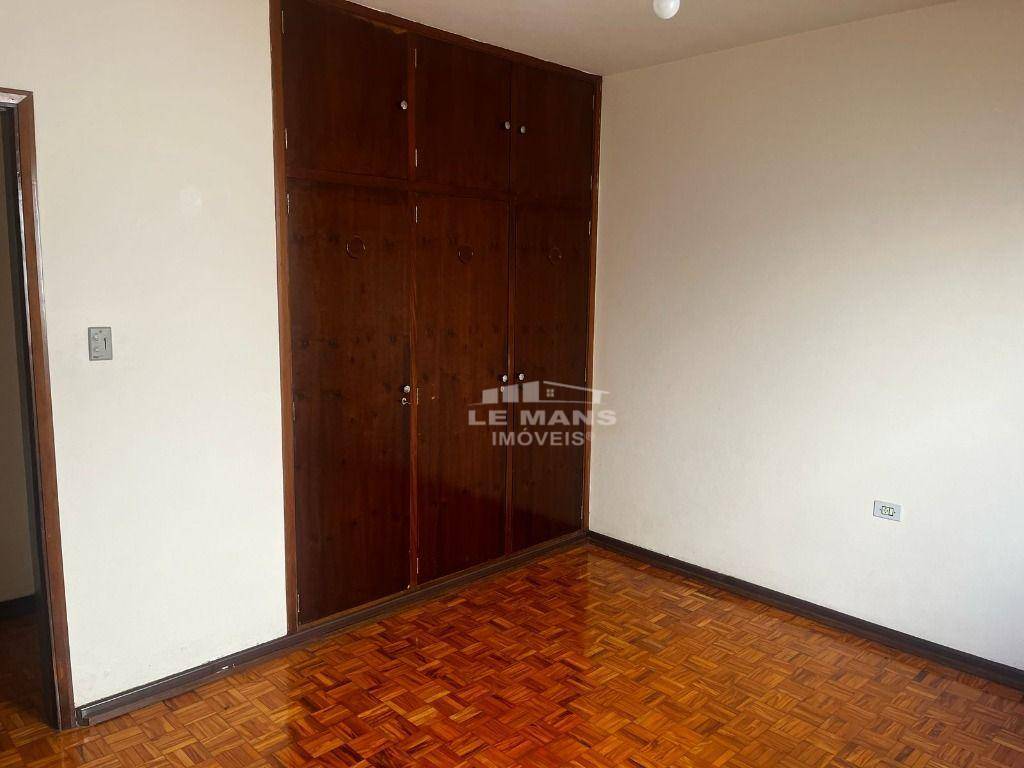 Casa à venda com 3 quartos, 180m² - Foto 18