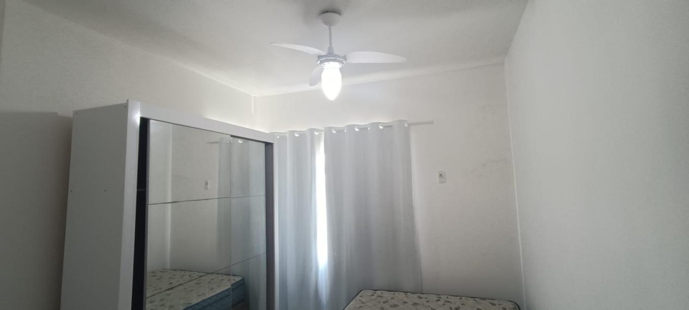 Casa para alugar com 2 quartos, 80m² - Foto 18