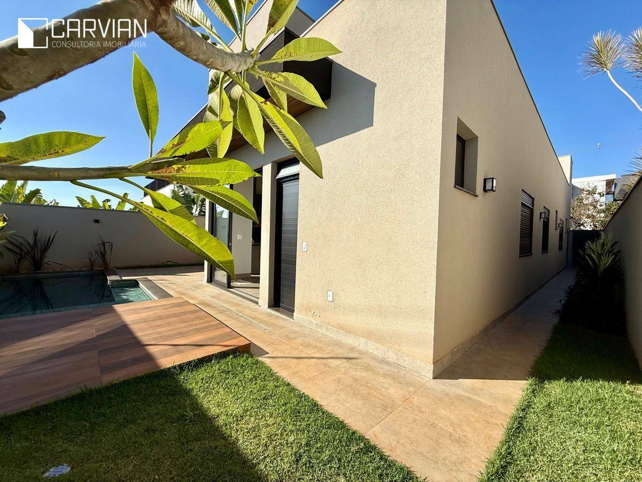 Casa de Condomínio à venda com 3 quartos, 186m² - Foto 2