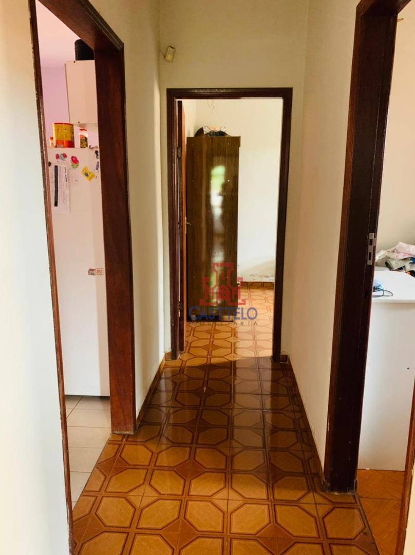 Casa à venda com 4 quartos, 190m² - Foto 15