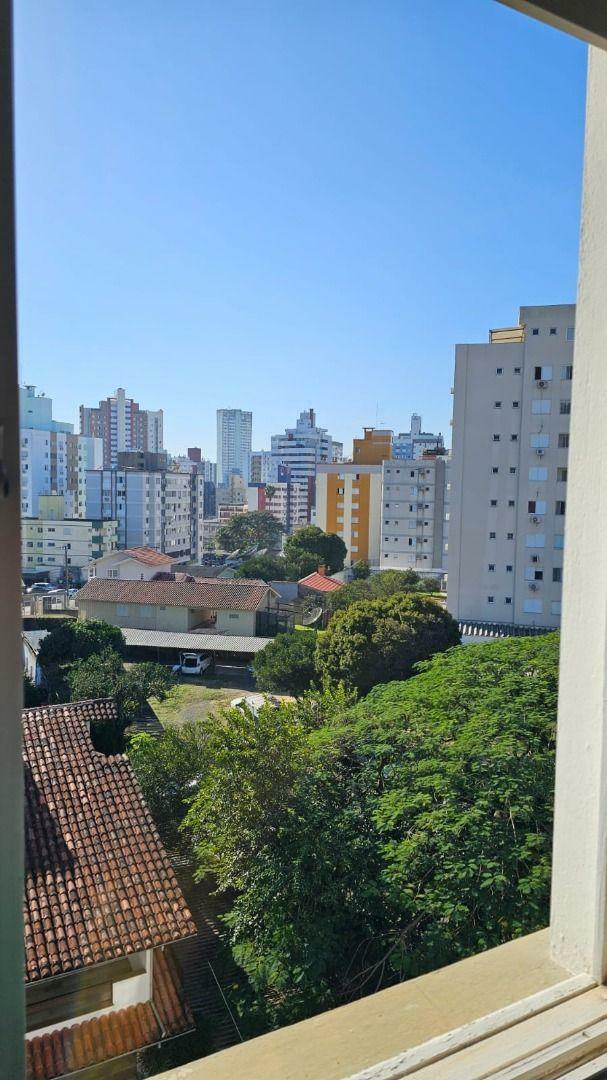 Apartamento à venda com 3 quartos, 85m² - Foto 20