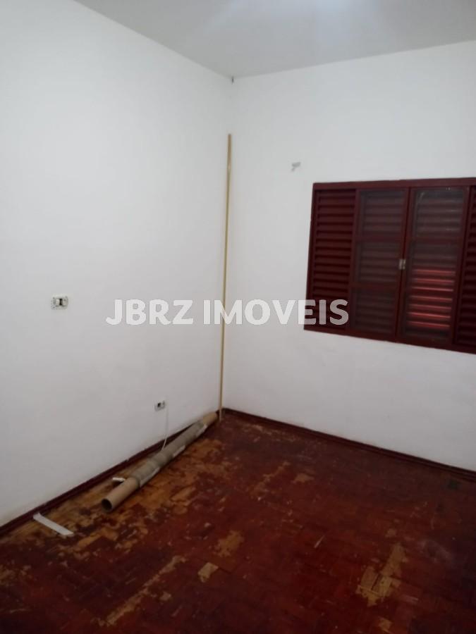 Casa à venda com 2 quartos, 256m² - Foto 6