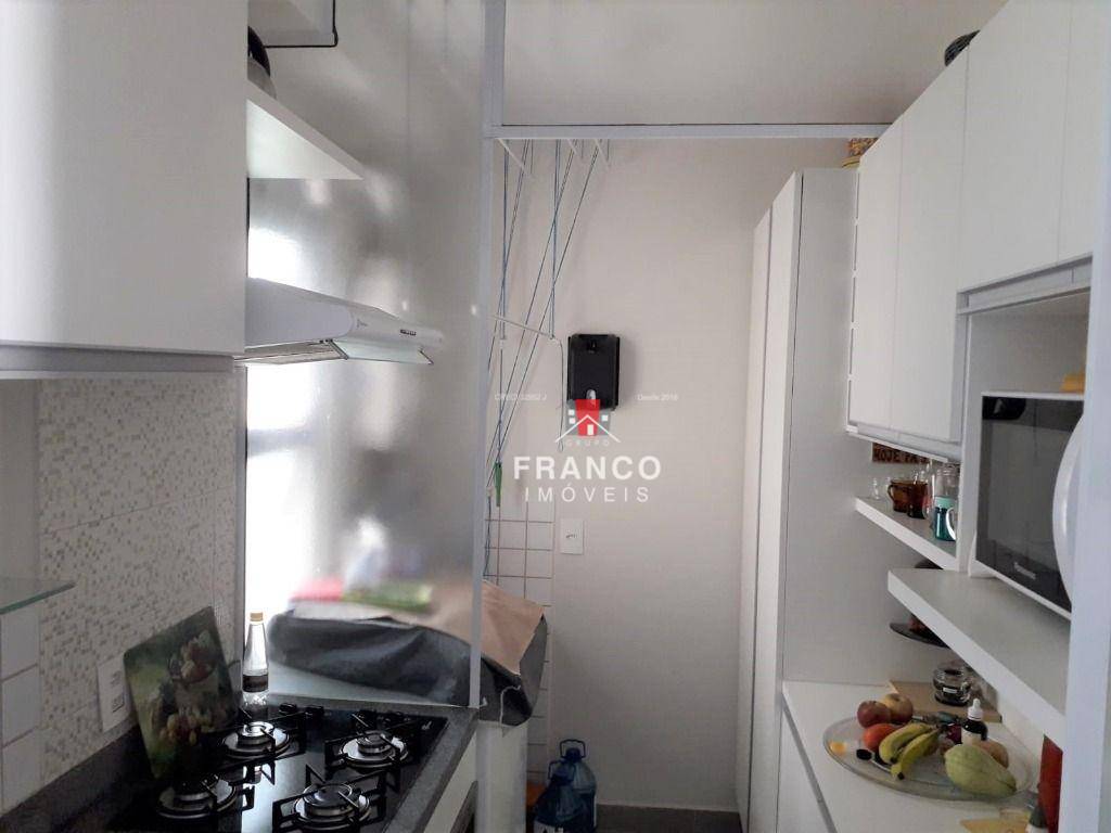 Apartamento à venda com 3 quartos, 69m² - Foto 9