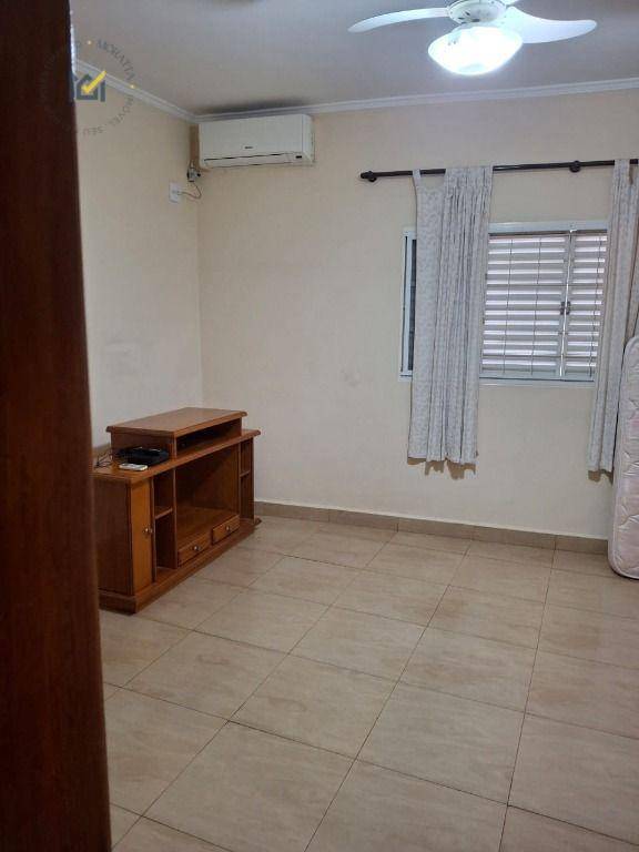 Casa para alugar com 3 quartos, 151m² - Foto 10