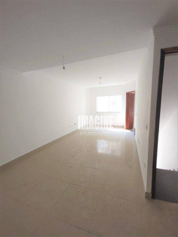 Sobrado à venda com 3 quartos, 121m² - Foto 1