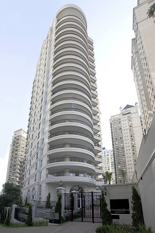 Apartamento à venda com 4 quartos, 288m² - Foto 1