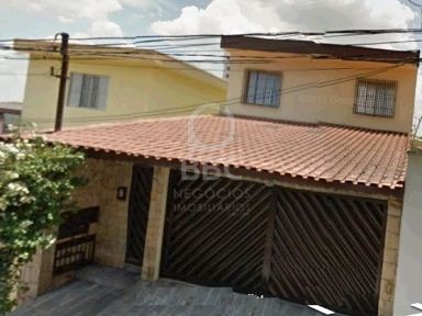 Sobrado à venda com 3 quartos, 217m² - Foto 1