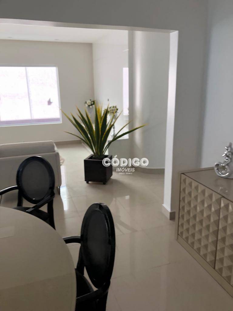 Casa à venda com 3 quartos, 300m² - Foto 12