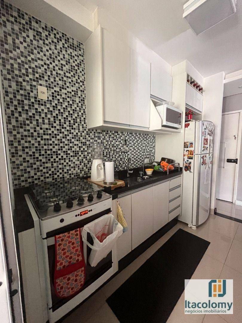 Apartamento à venda com 3 quartos, 80m² - Foto 25