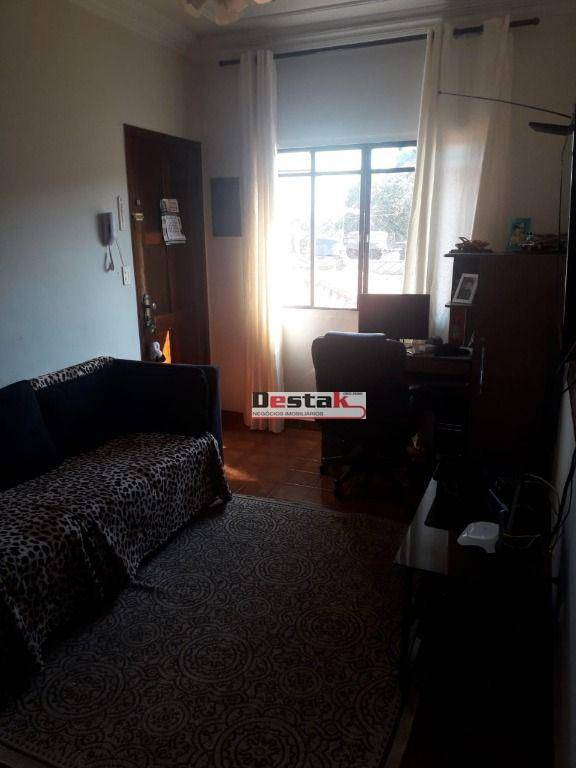 Apartamento à venda com 2 quartos, 60m² - Foto 2