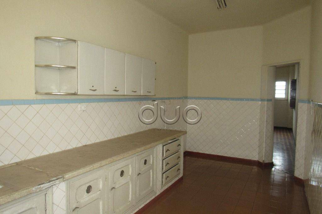 Casa para alugar com 3 quartos, 273m² - Foto 14