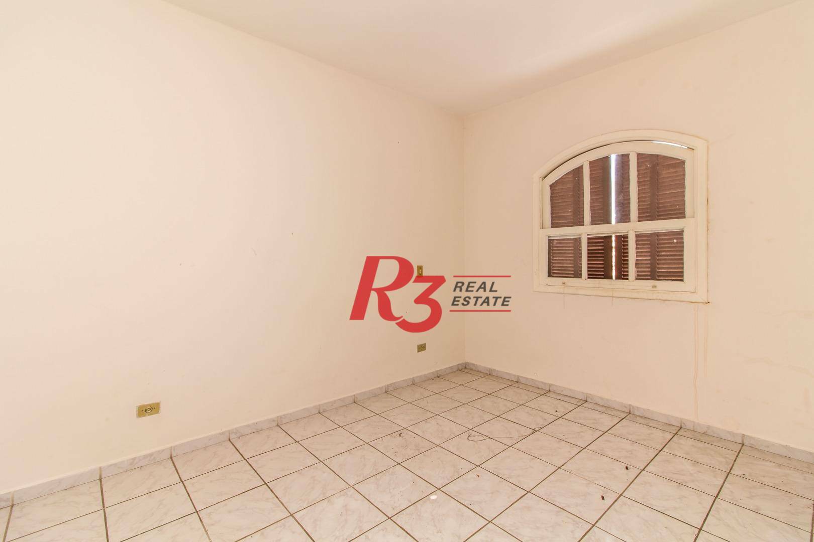 Sobrado à venda com 2 quartos, 110m² - Foto 1