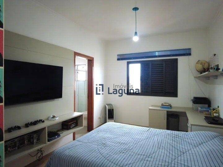 Sobrado à venda com 3 quartos, 212m² - Foto 17