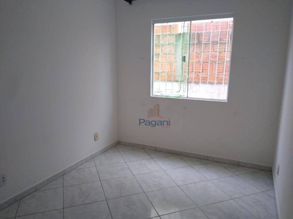 Apartamento para alugar com 2 quartos, 75m² - Foto 10