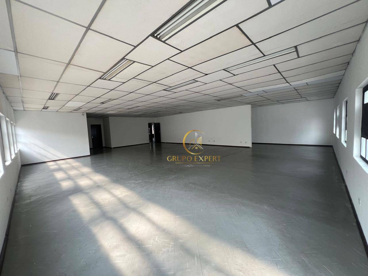 Prédio Inteiro para alugar, 600m² - Foto 34