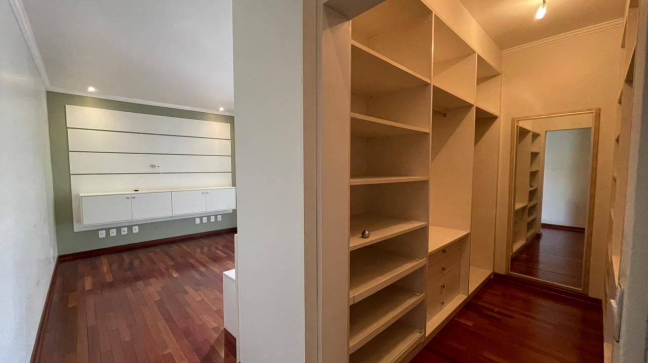 Casa de Condomínio à venda com 4 quartos, 450m² - Foto 18