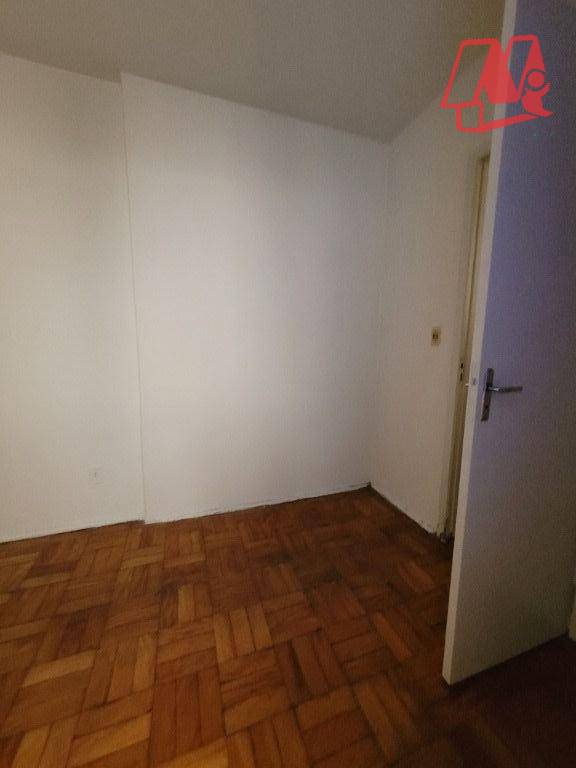 Apartamento para alugar com 3 quartos, 75m² - Foto 17