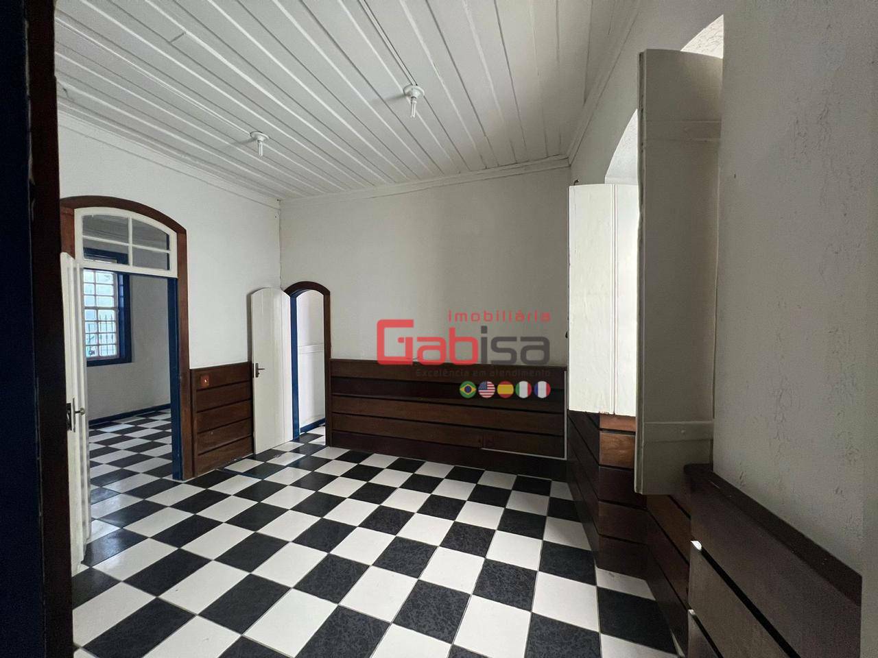 Casa para alugar com 8 quartos, 150m² - Foto 24