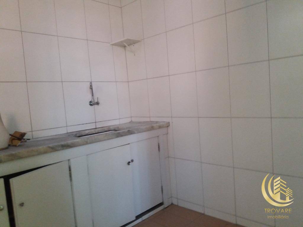 Casa à venda com 3 quartos, 98m² - Foto 12