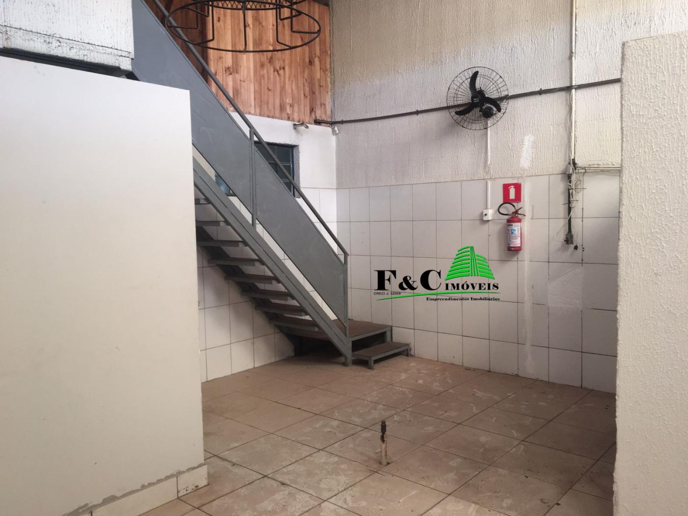 Conjunto Comercial-Sala para alugar com 1 quarto, 270m² - Foto 14