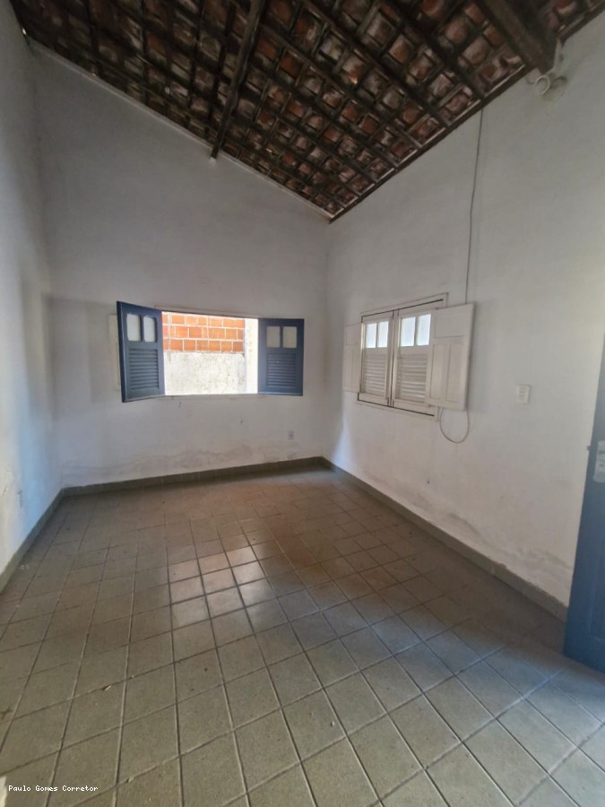 Casa à venda com 2 quartos, 150m² - Foto 8