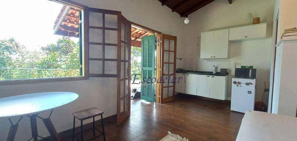 Casa à venda com 2 quartos, 55m² - Foto 2