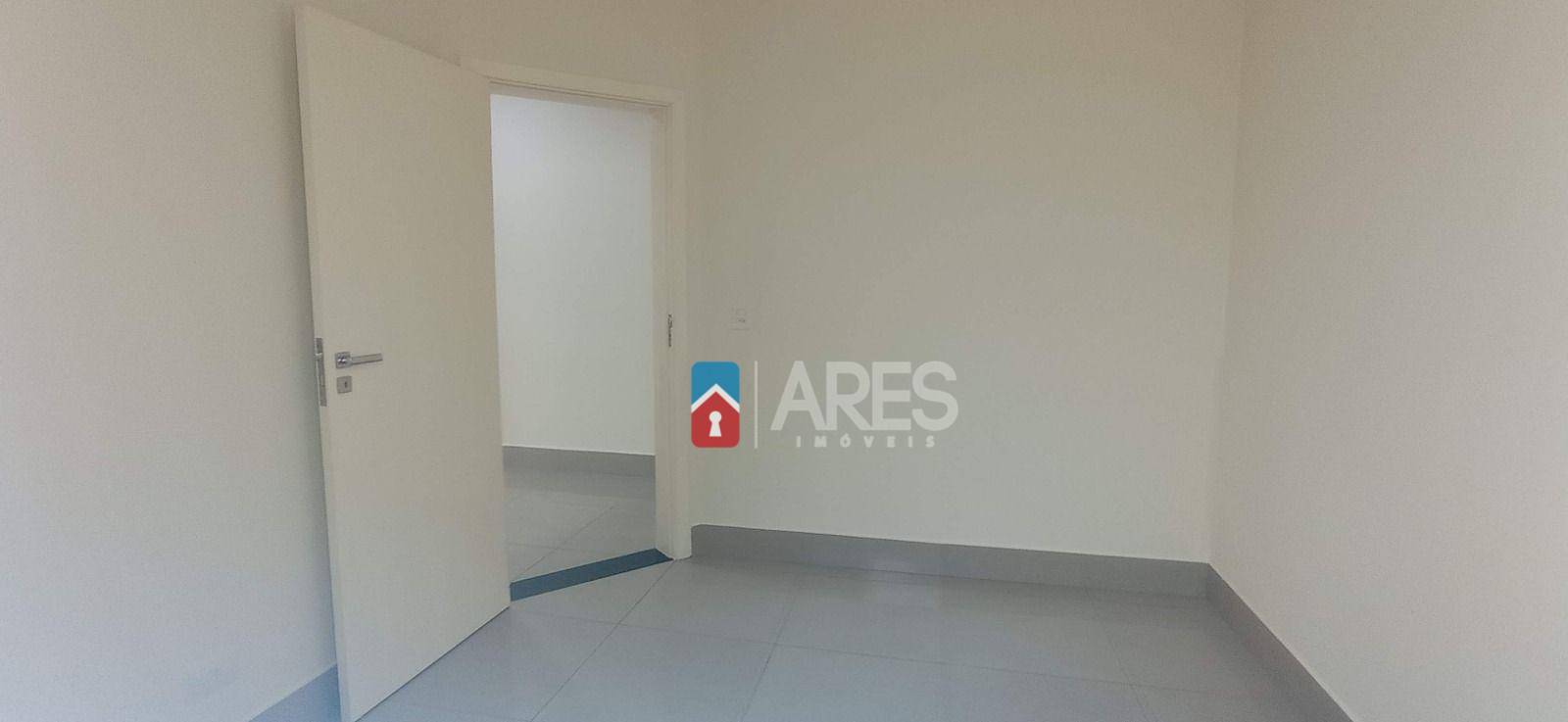 Casa para alugar com 3 quartos, 122m² - Foto 11