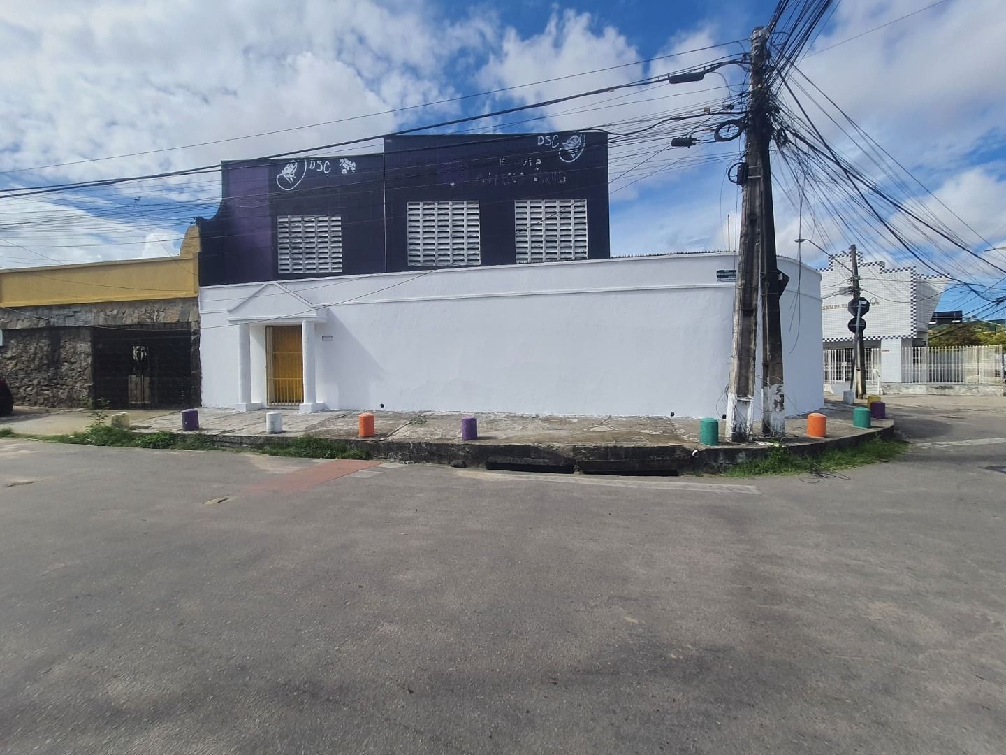 Prédio Inteiro para alugar, 393m² - Foto 1