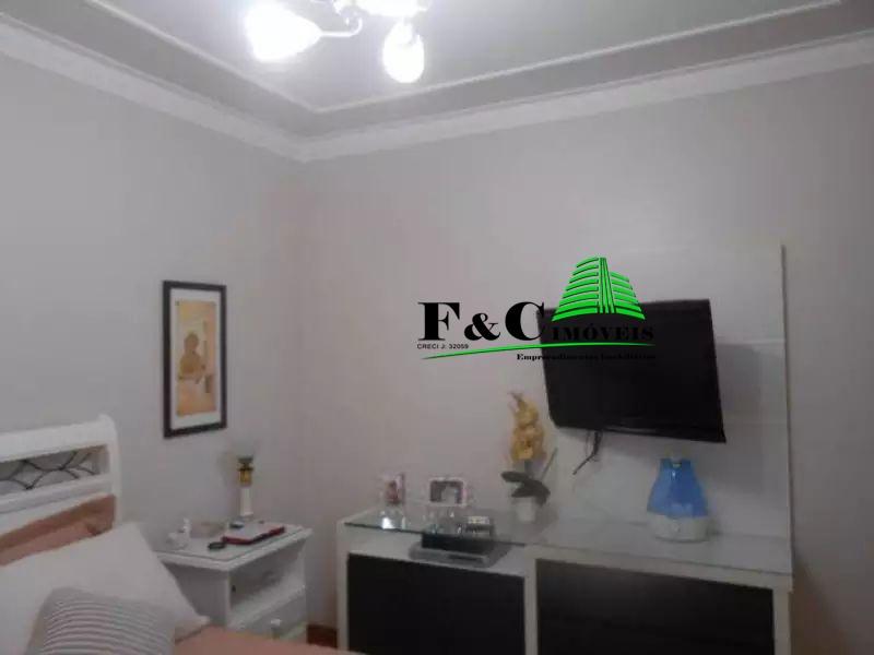 Apartamento à venda com 3 quartos - Foto 11