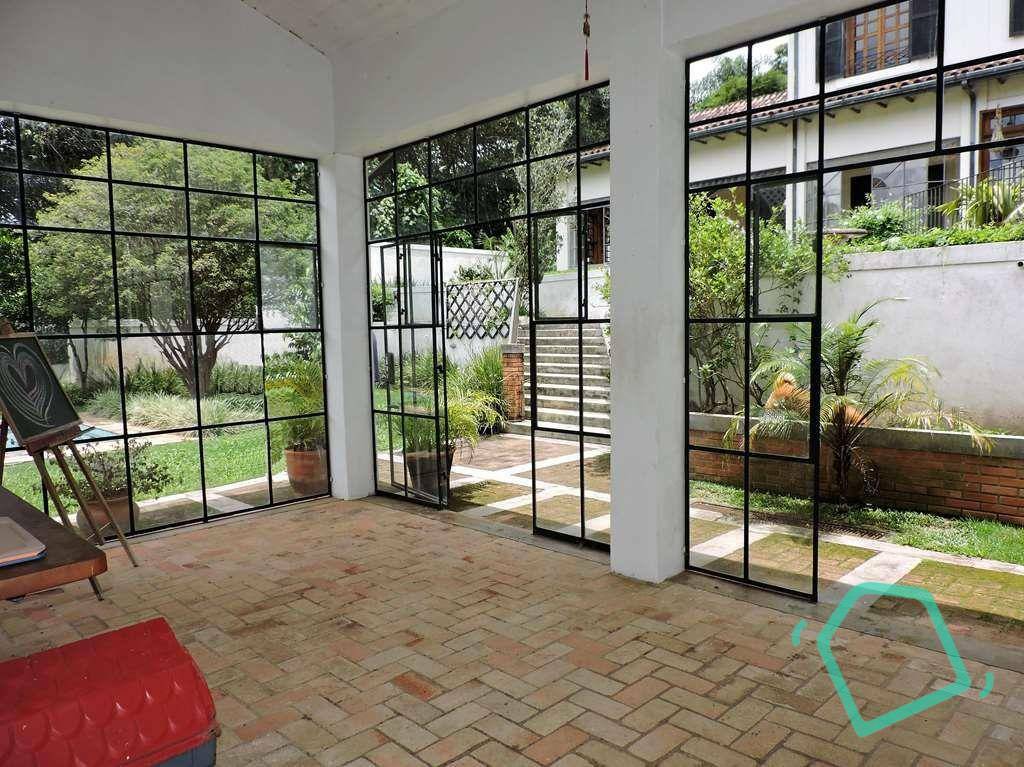 Casa de Condomínio à venda com 4 quartos, 443m² - Foto 3