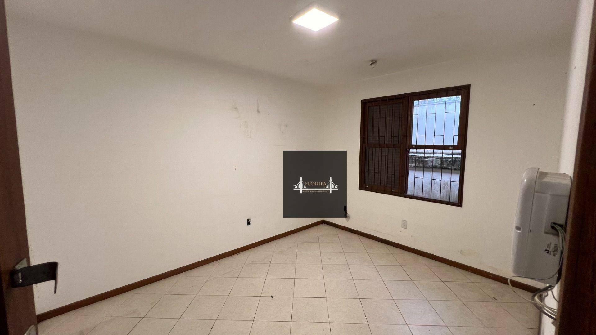 Casa à venda com 3 quartos, 194m² - Foto 10