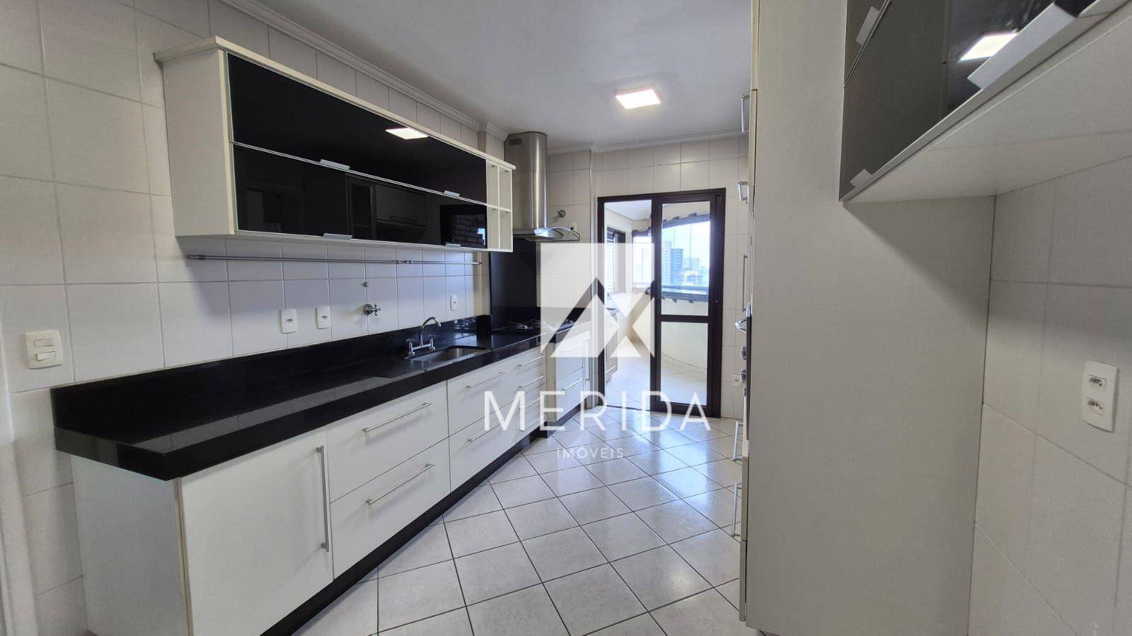 Apartamento para alugar com 3 quartos, 144m² - Foto 9