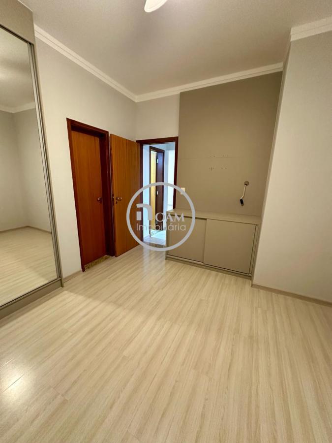 Apartamento para alugar com 2 quartos, 85m² - Foto 9