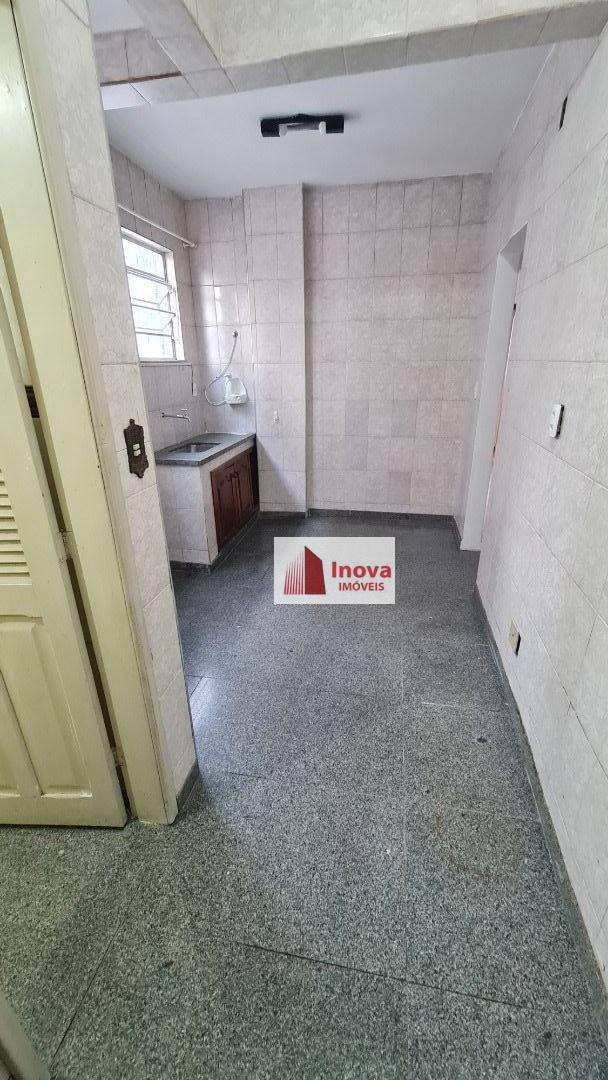 Apartamento à venda com 2 quartos, 60m² - Foto 21