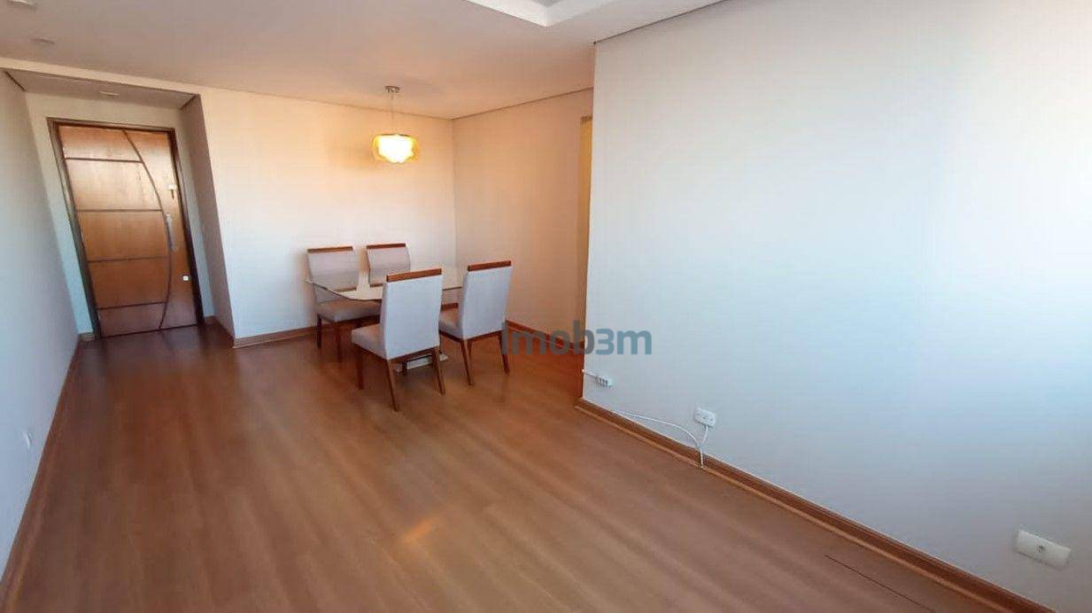 Apartamento para alugar com 3 quartos, 91m² - Foto 3