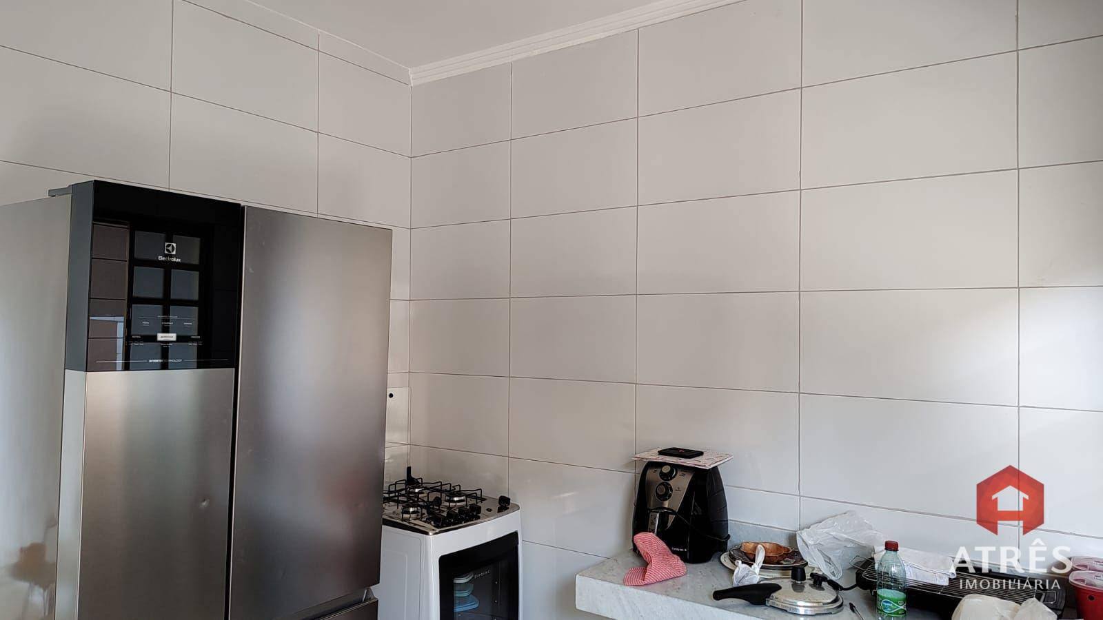 Casa à venda com 3 quartos, 90m² - Foto 20