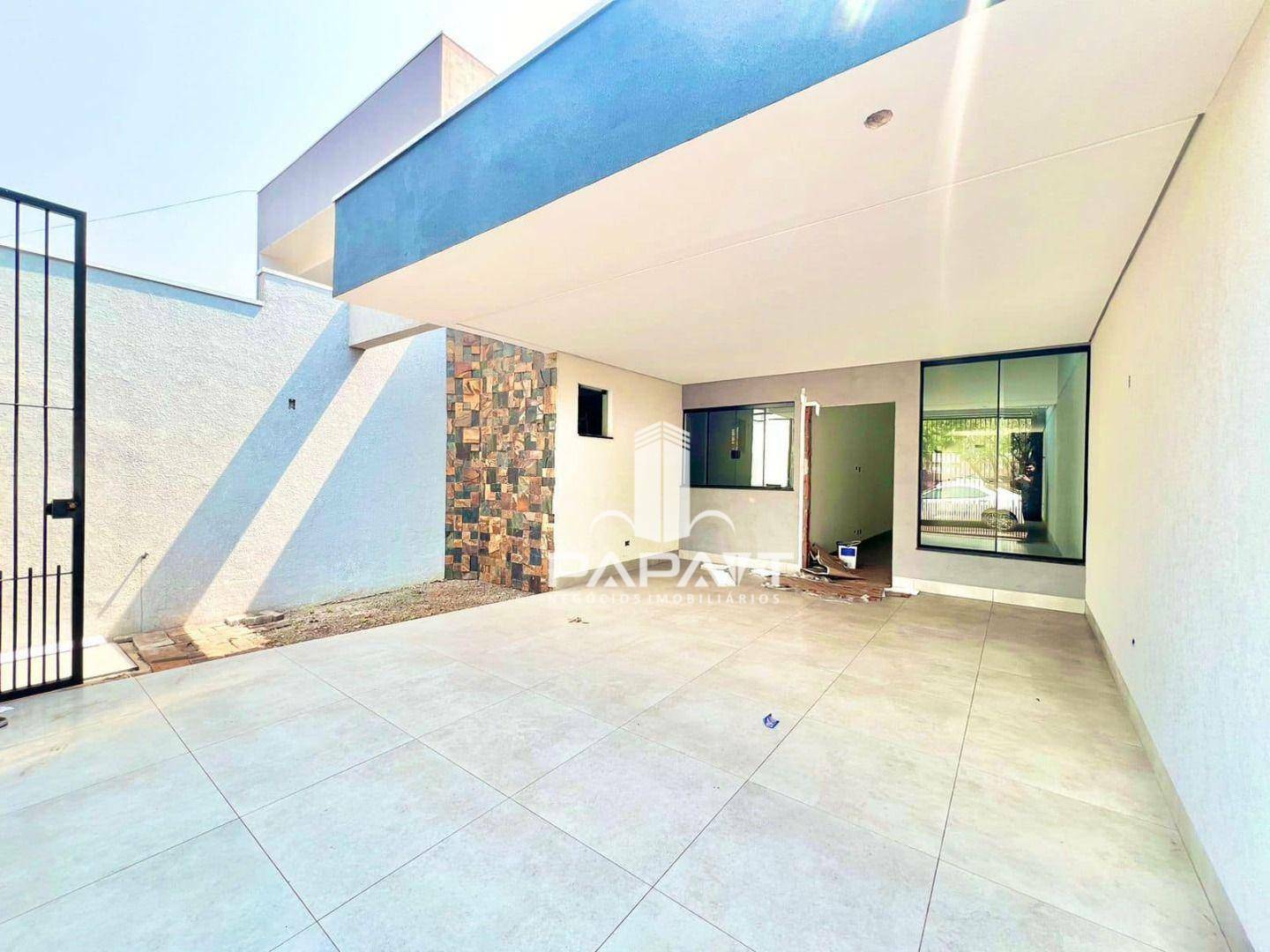 Casa à venda com 3 quartos, 107m² - Foto 1