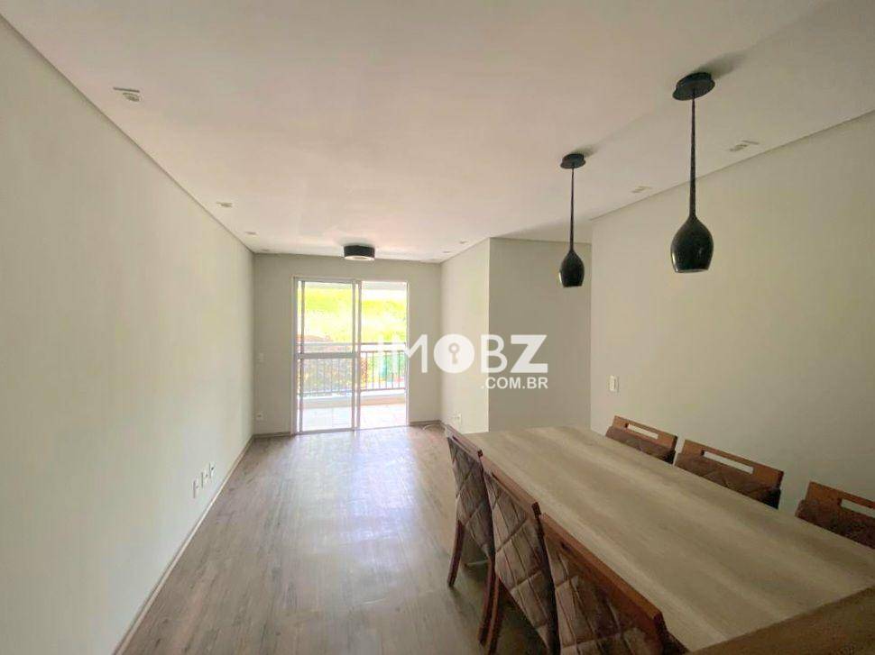 Apartamento à venda com 3 quartos, 73m² - Foto 2