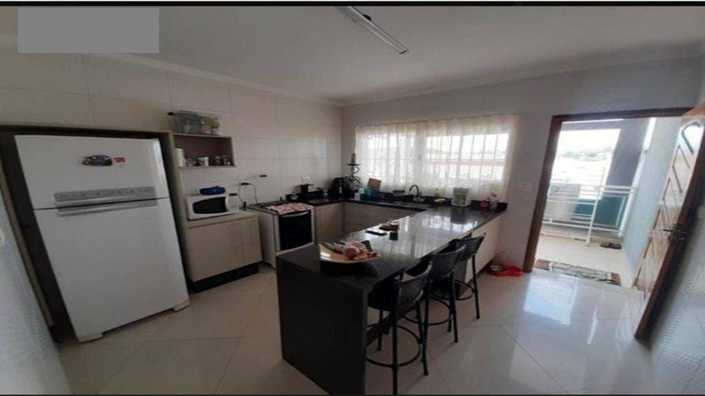 Sobrado à venda com 3 quartos, 150m² - Foto 11