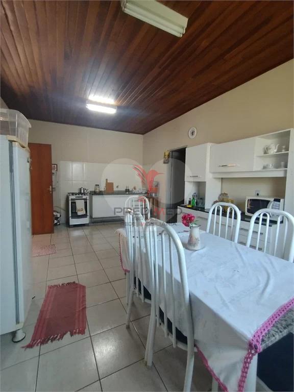 Casa à venda com 3 quartos, 138m² - Foto 4