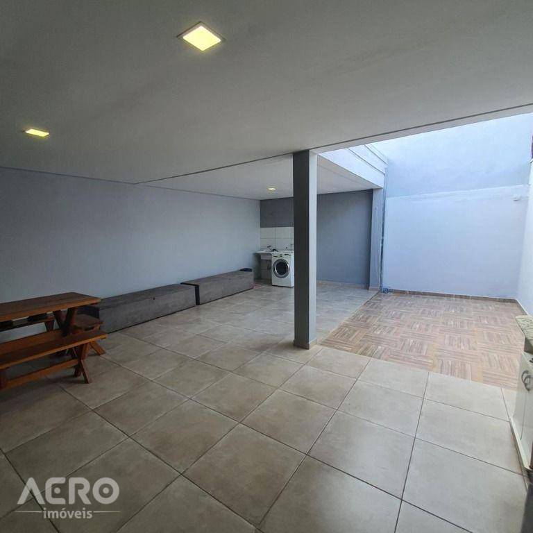 Casa de Condomínio à venda com 2 quartos, 65m² - Foto 4