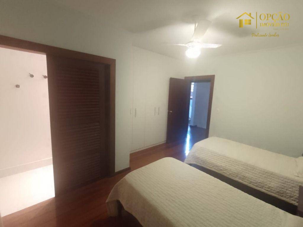 Casa de Condomínio à venda com 5 quartos, 450m² - Foto 13