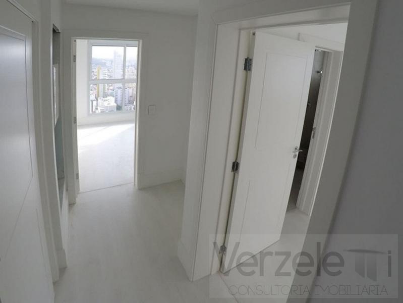 Apartamento à venda com 3 quartos, 151m² - Foto 14