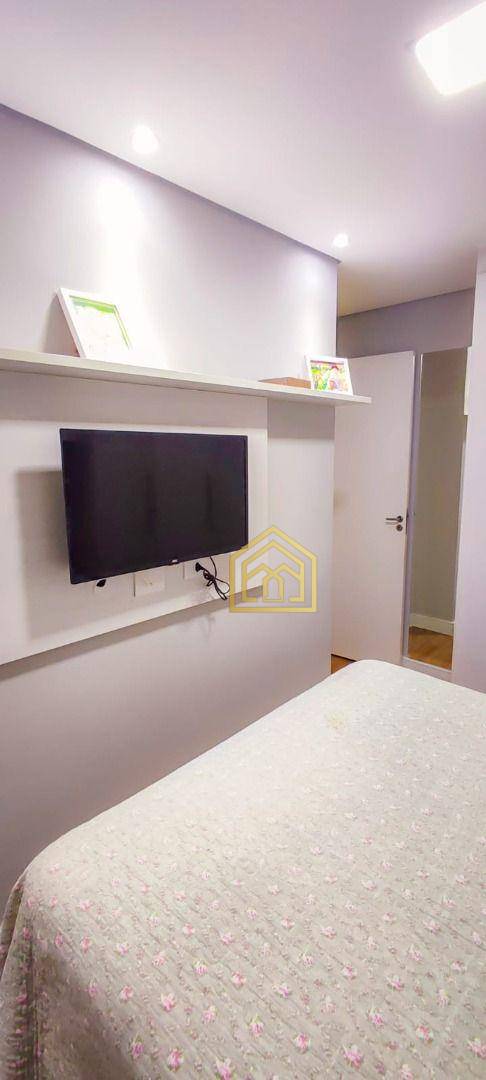 Apartamento à venda com 2 quartos, 40m² - Foto 11