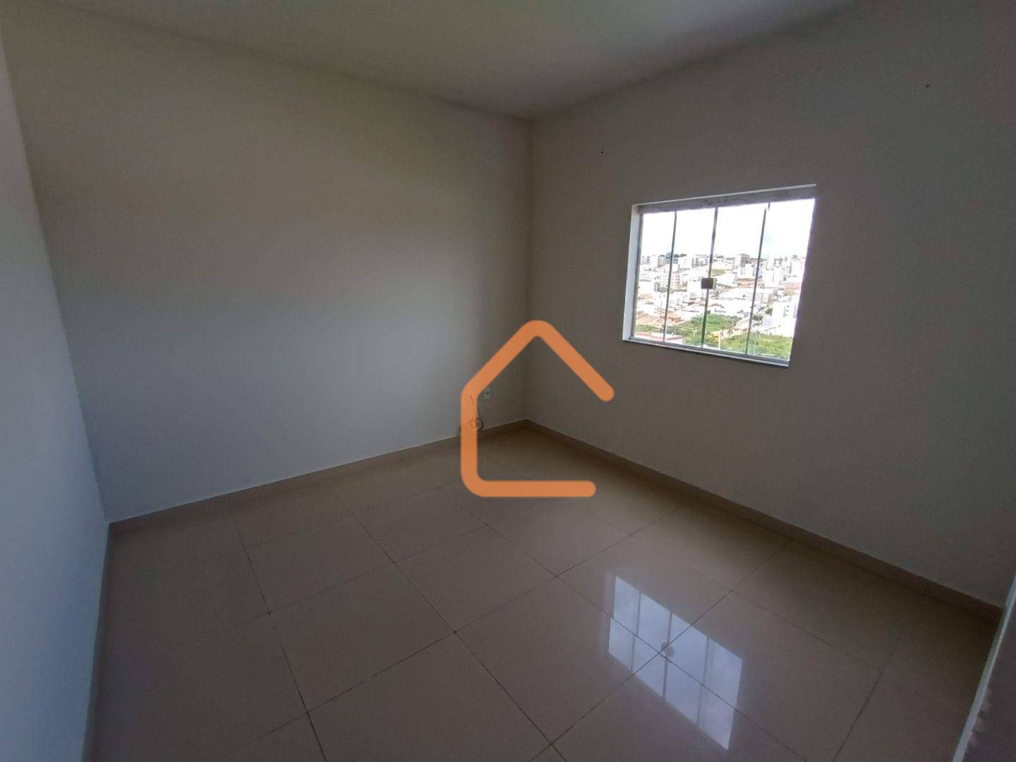 Apartamento para alugar com 2 quartos, 65m² - Foto 11