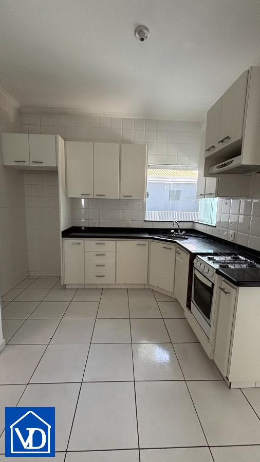 Casa à venda com 3 quartos, 170m² - Foto 9