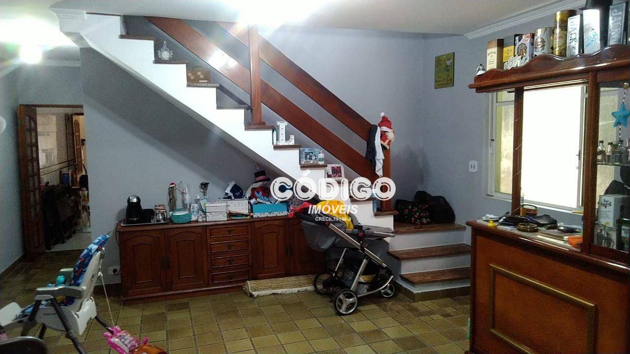 Sobrado à venda com 3 quartos, 250m² - Foto 8